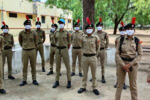 Vaccinated NCC cadets volunteer to work with the frontline workers